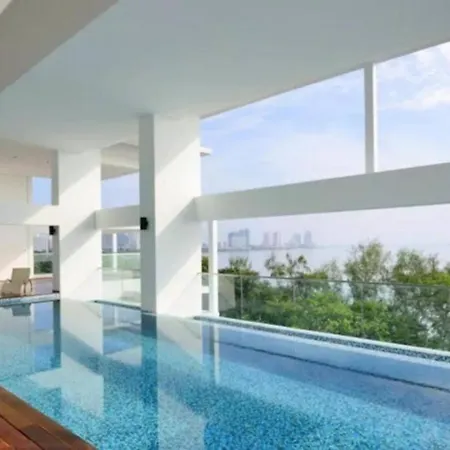 Seaview Premium Duplex In Gurney With Wifi & Full Kitchen 12B Apartment George Town Exterior photo
