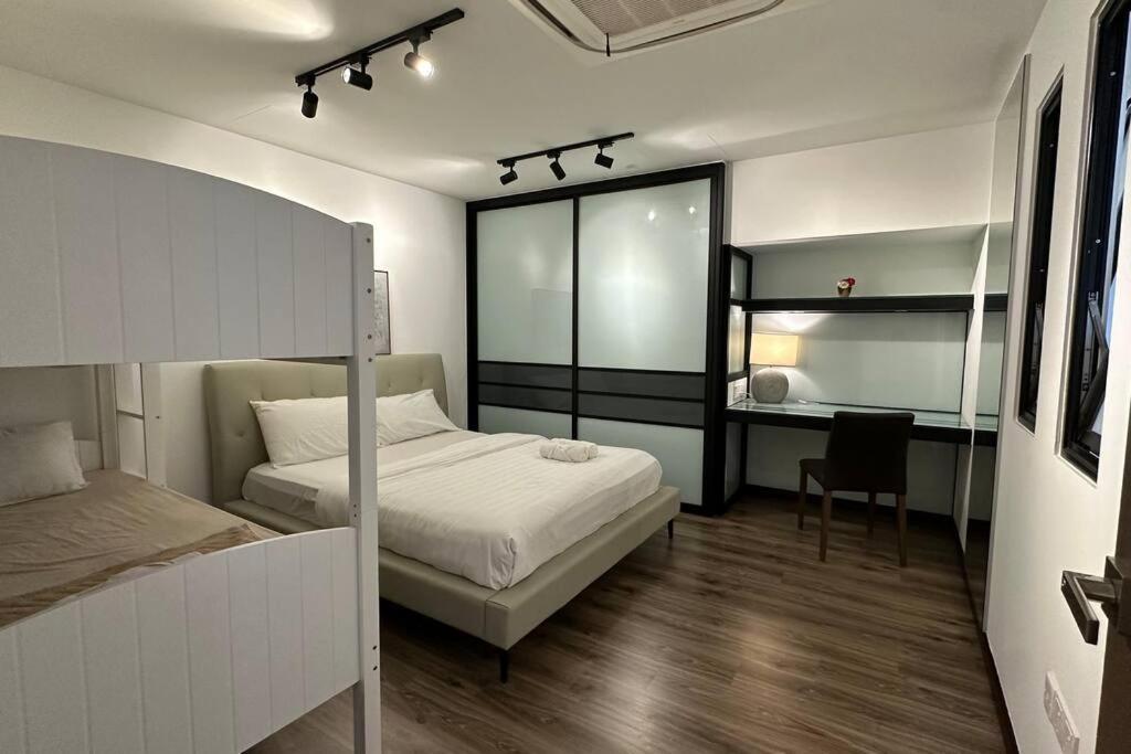 Apartment Seaview Premium Duplex In Gurney With Wifi & Full Kitchen 12b George Town