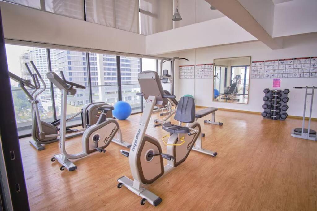 Seaview Premium Duplex In Gurney With Wifi & Full Kitchen 12b Apartment