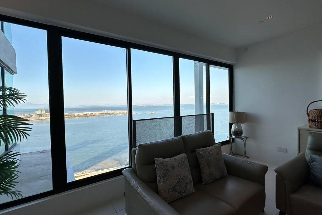Apartment Seaview Premium Duplex In Gurney With Wifi & Full Kitchen 12b *
