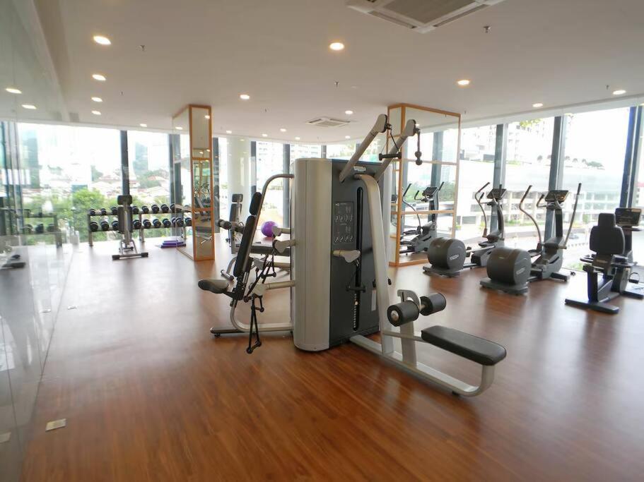 Seaview Premium Duplex In Gurney With Wifi & Full Kitchen 12b Apartment George Town